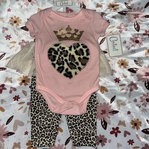 Leopard print baby girl outfit